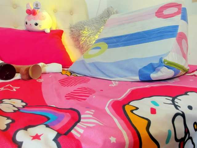 MiaEvans0 live cam on BongaCams