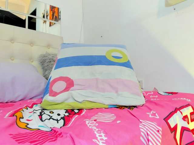 MiaEvans0 live cam on BongaCams