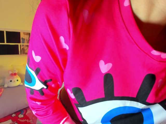 MiaEvans0 webcam
