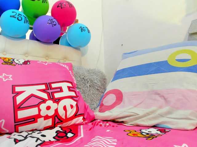 MiaEvans0 live cam on BongaCams