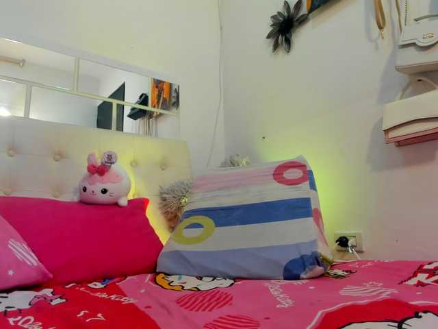 MiaEvans0 live cam on BongaCams