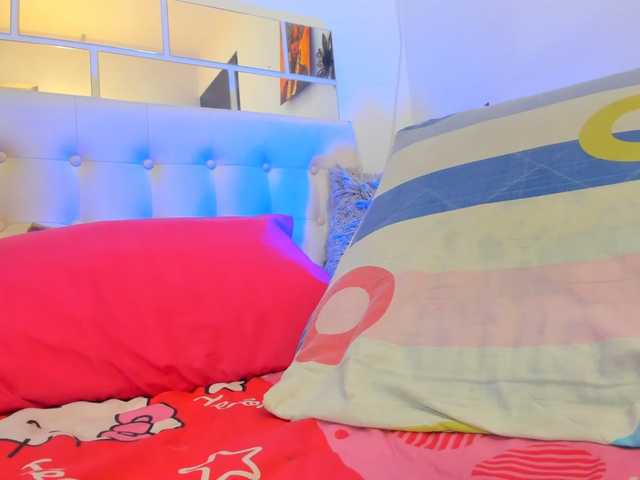 MiaEvans0 live cam on BongaCams