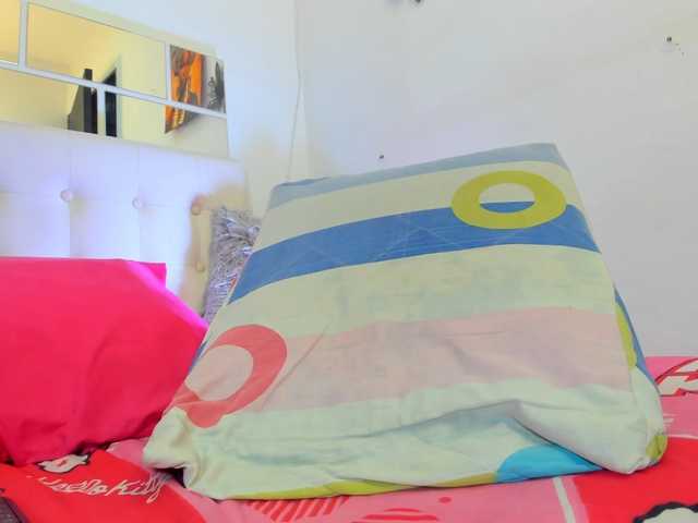 MiaEvans0 live cam on BongaCams