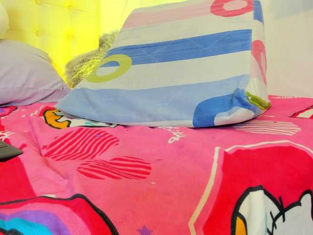 MiaEvans0 live cam on BongaCams