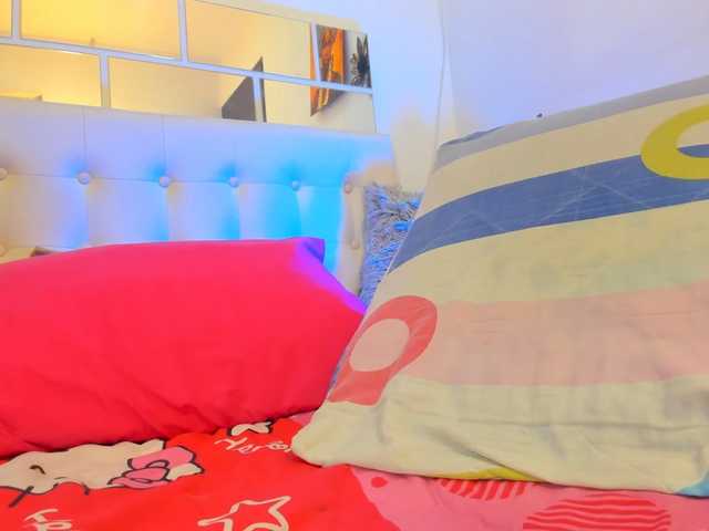 MiaEvans0 live cam on BongaCams