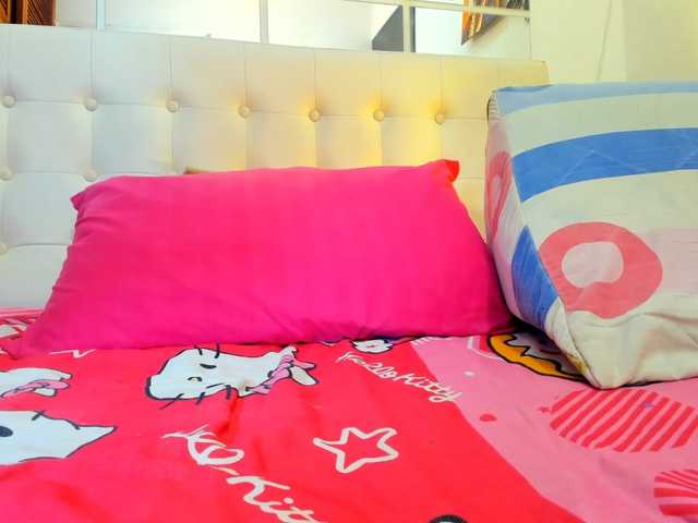 MiaEvans0 live cam on BongaCams