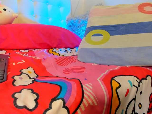 MiaEvans0 live cam on BongaCams