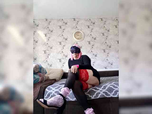 ULIyaTs18