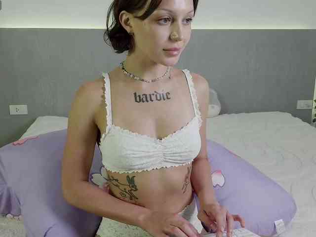 BadPrincessJenny webcam