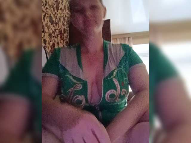 AugustinaCrys — live female cam