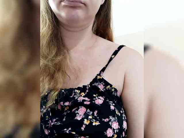 AugustinaCrys webcam
