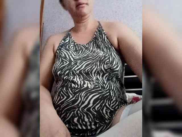 AugustinaCrys webcam