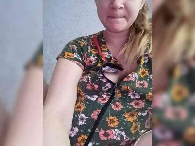 AugustinaCrys webcam