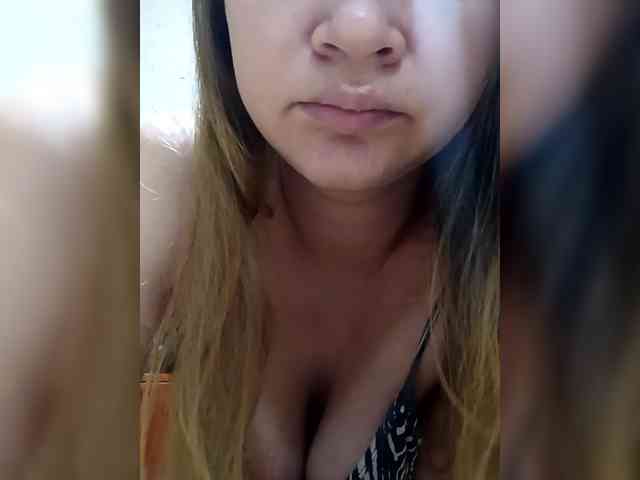 AugustinaCrys webcam