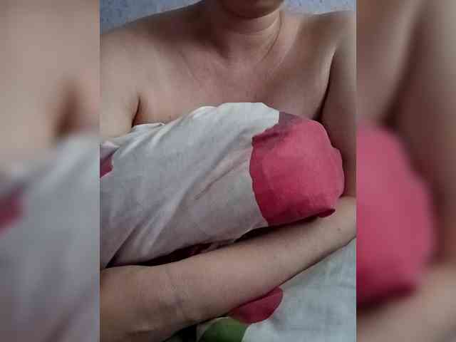AugustinaCrys webcam