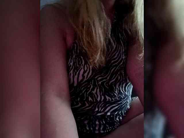 AugustinaCrys webcam