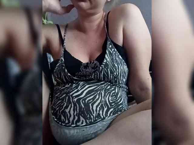 AugustinaCrys webcam