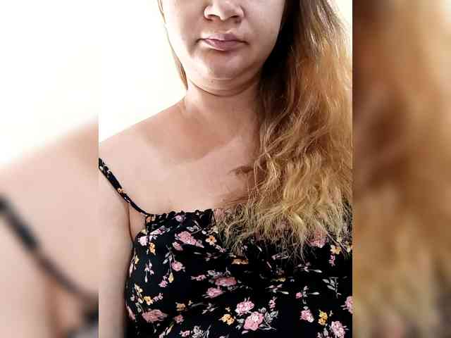 AugustinaCrys webcam