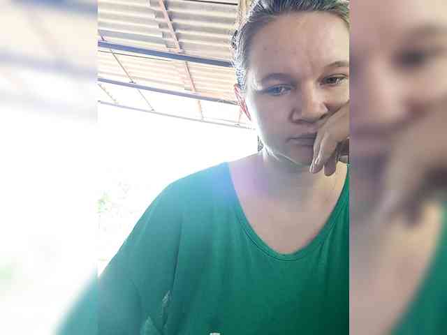 AugustinaCrys webcam