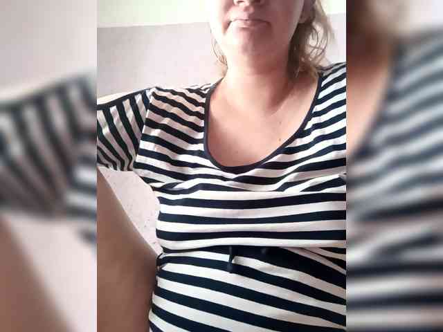 AugustinaCrys webcam