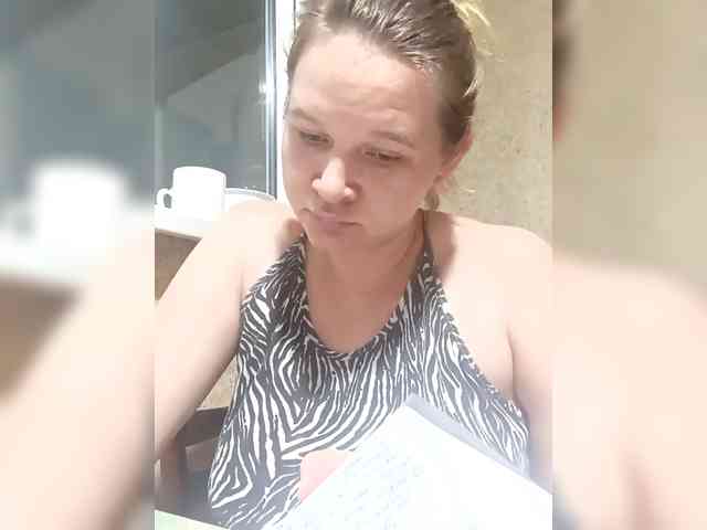 AugustinaCrys webcam