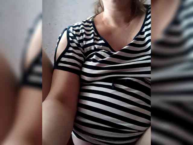 AugustinaCrys webcam