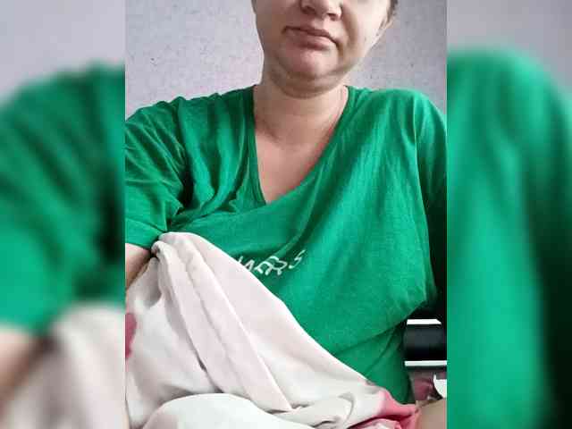 AugustinaCrys webcam