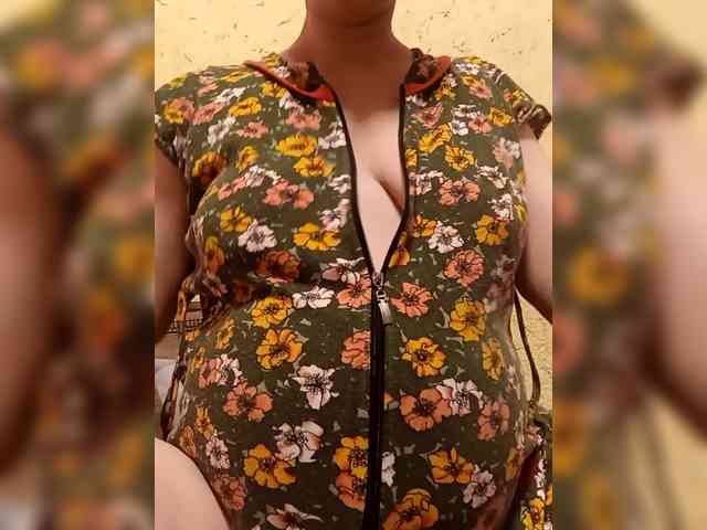 AugustinaCrys webcam