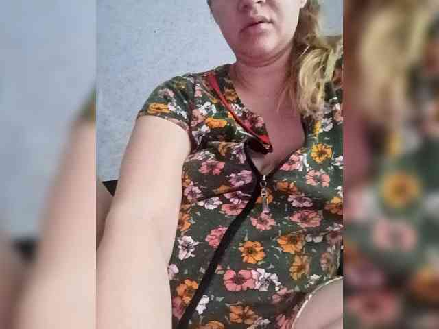 AugustinaCrys webcam