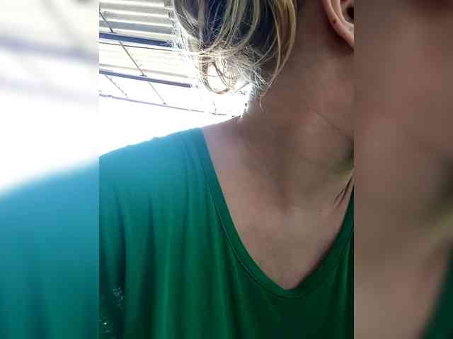 AugustinaCrys webcam