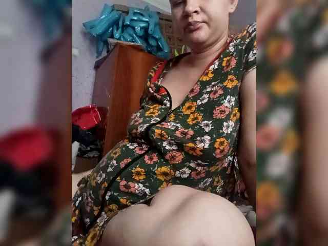 AugustinaCrys webcam