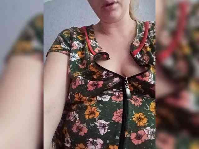 AugustinaCrys webcam