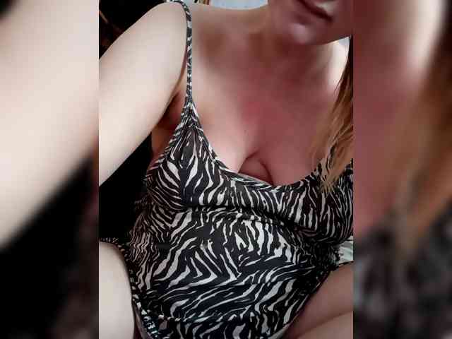 AugustinaCrys webcam