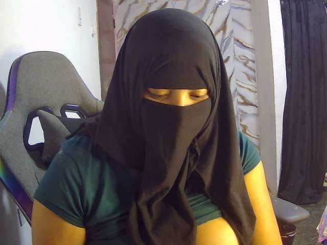 Kanyatt Live Cam on BongaCams