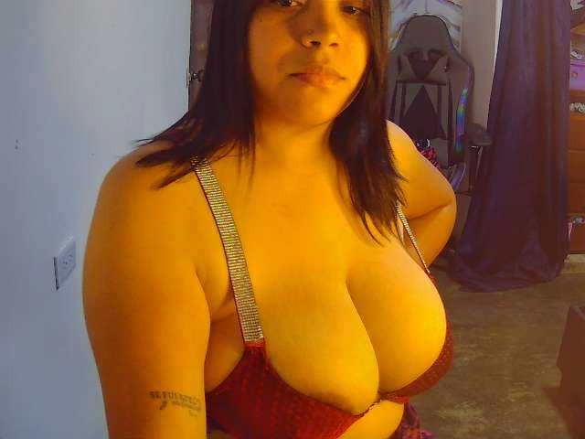 Kanyatt live cam on BongaCams