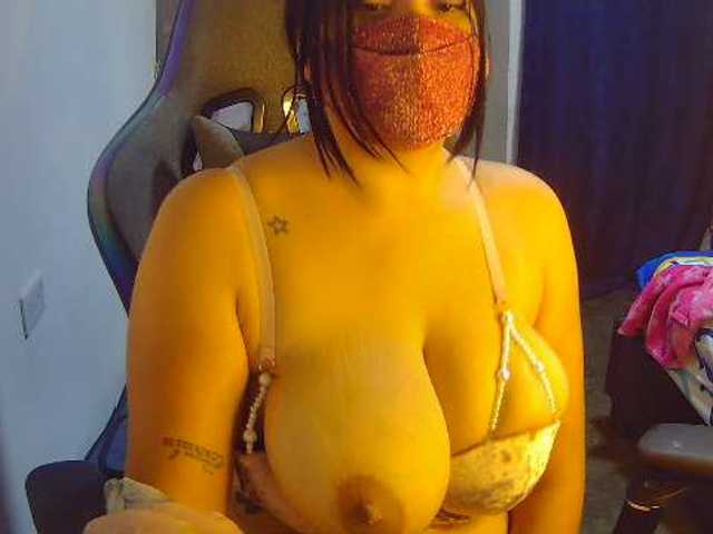 Kanyatt live cam on BongaCams