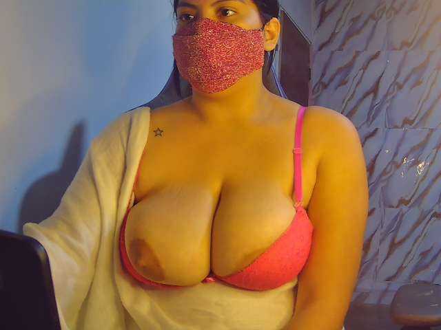 Kanyatt live cam on BongaCams