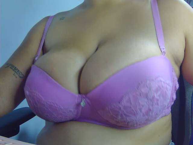 Kanyatt live cam on BongaCams
