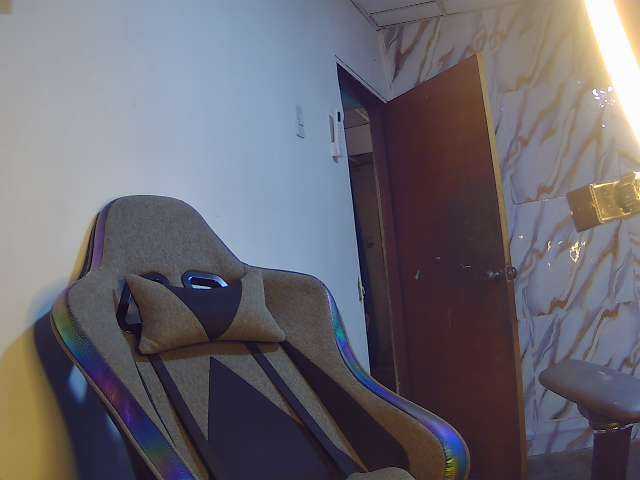 Kanyatt live cam on BongaCams