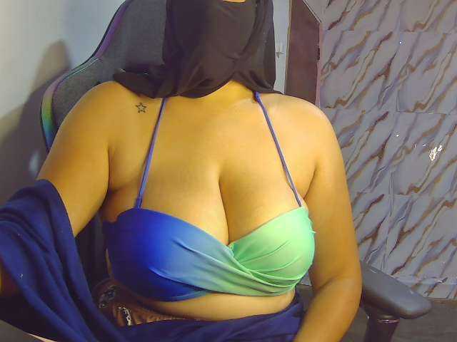 Kanyatt live cam on BongaCams