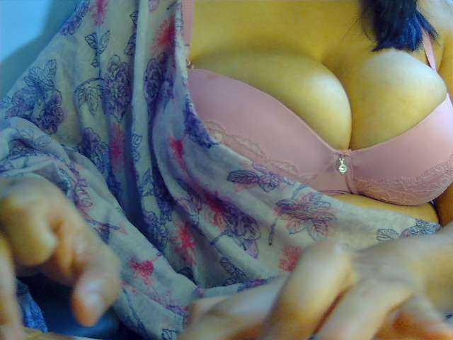 Kanyatt live cam on BongaCams