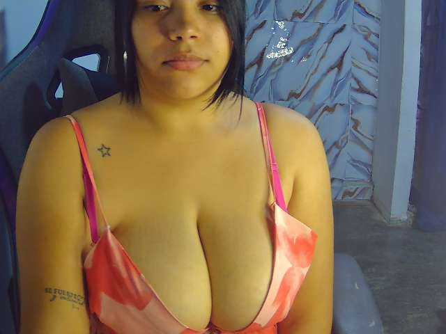 Kanyatt live cam on BongaCams