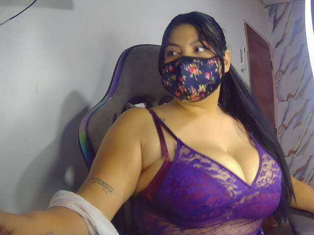 Kanyatt live cam on BongaCams