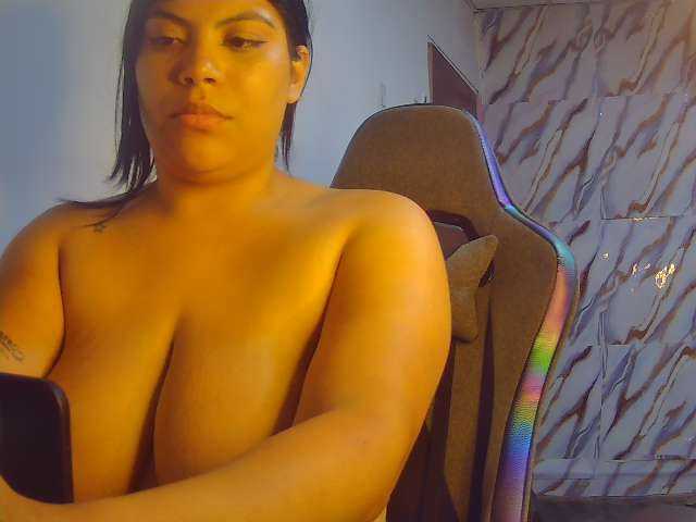 Kanyatt live on BongaCams