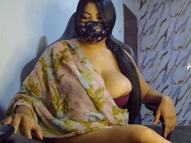 Kanyatt's BongaCams show and profile