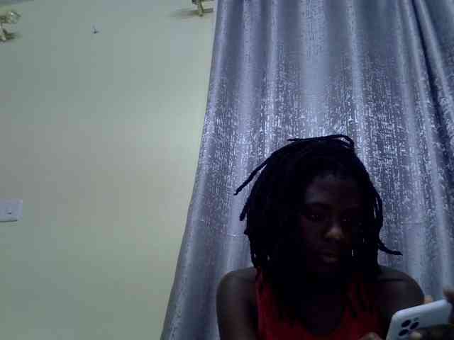 Prettydoll-2 webcam