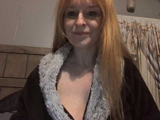Pizzedwife live cam