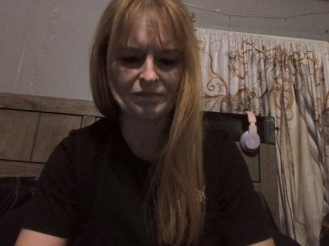 BeautyQueenMa live cam preview