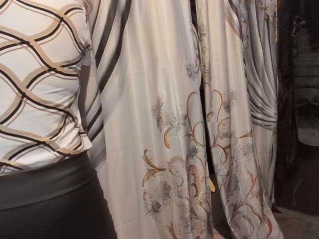 Pizzedwife's BongaCams show and profile