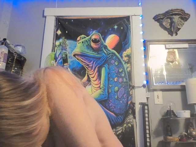 BeautyQueenMa live cam preview